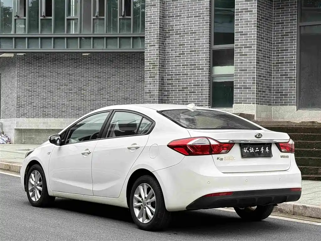 Фото 4 - Kia K3