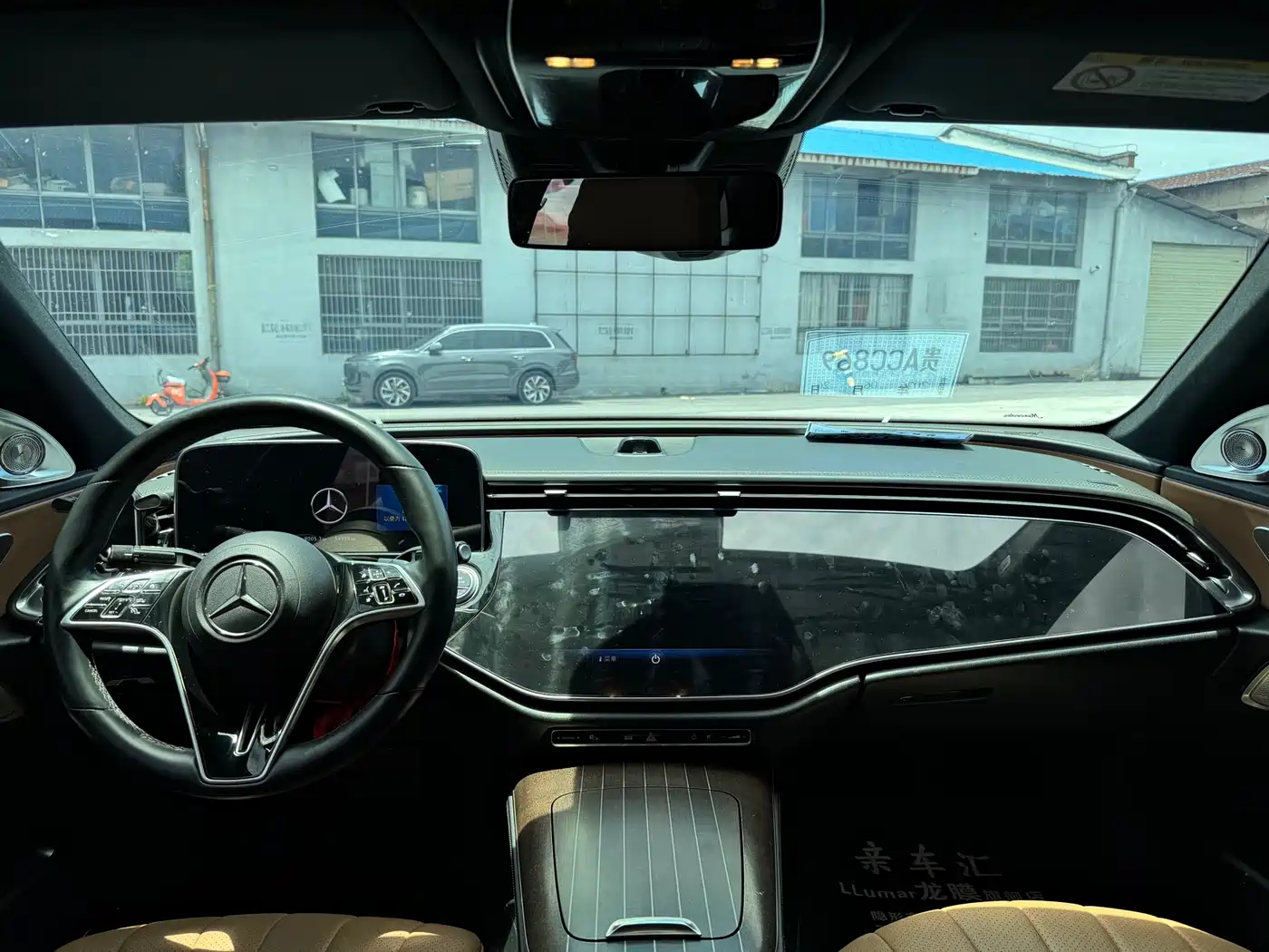 Mercedes-Benz E-Class 2024 Model E 300 L Luxury фото 11