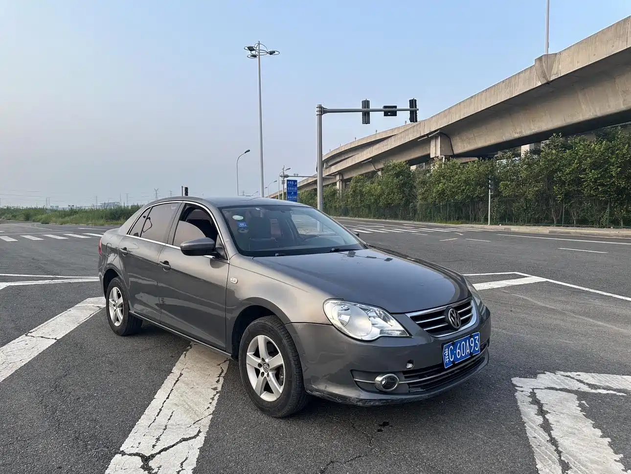 Volkswagen Bora 2011 1.6L Automatic Fashion фото 3