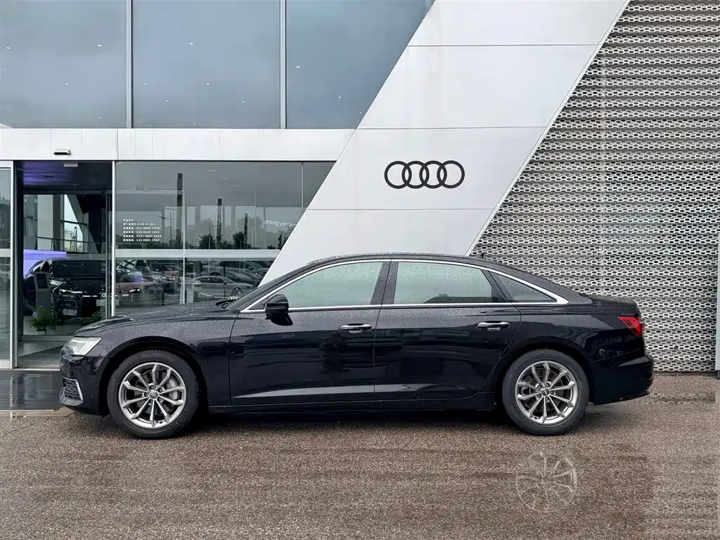 Audi A6L 2020 40 TFSI Luxury Elegance фото 4
