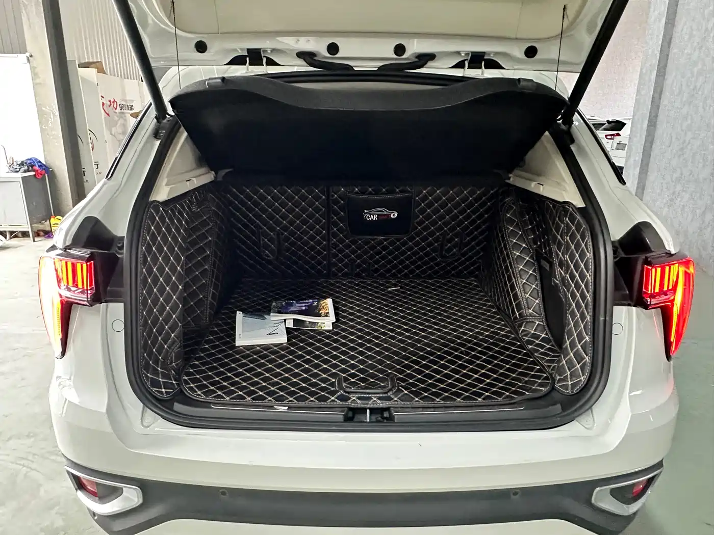 Lynk & Co 01 2017 2.0T 2WD Pro Version фото 8