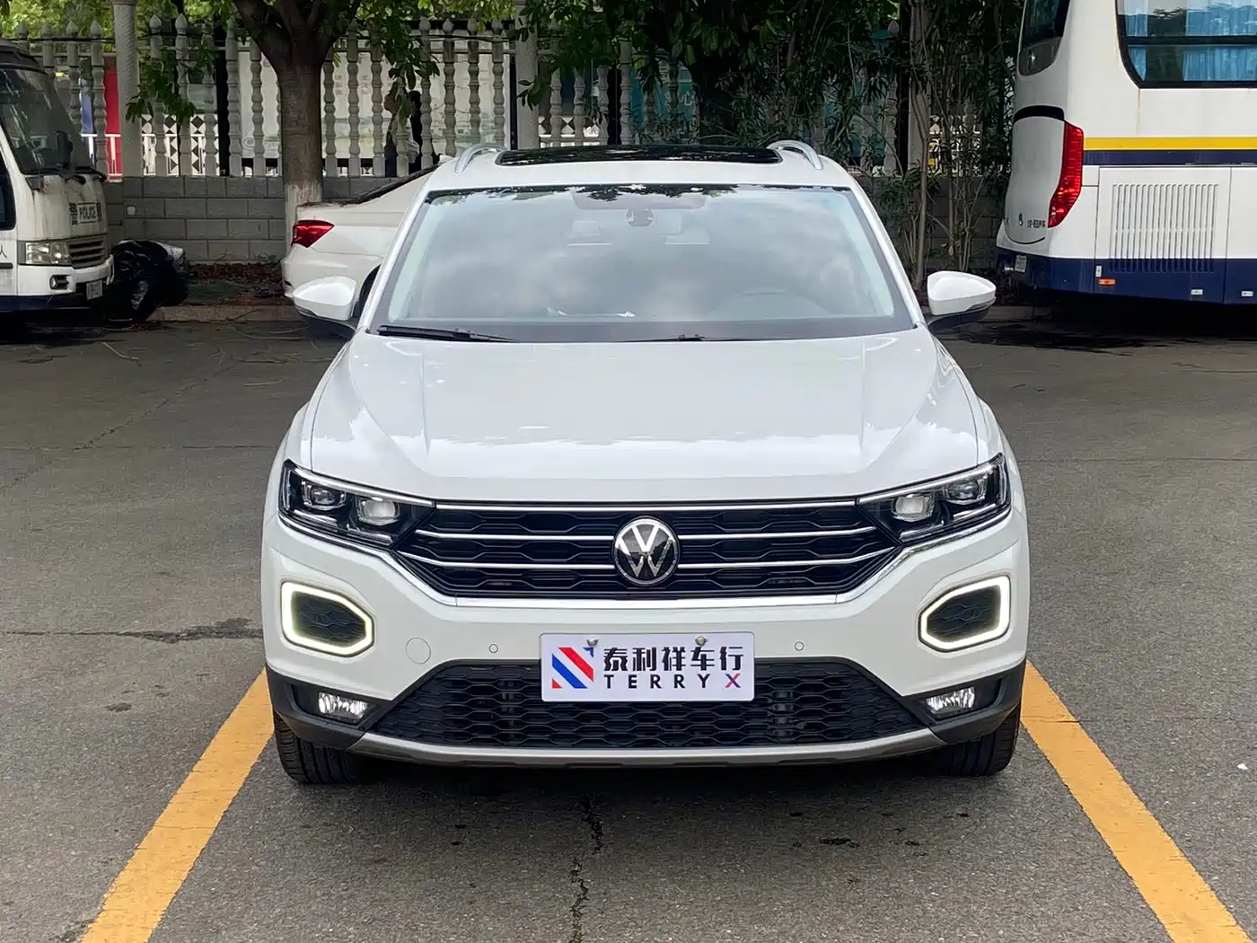 VOLKSWAGEN T ROC EXPLORING SONGS