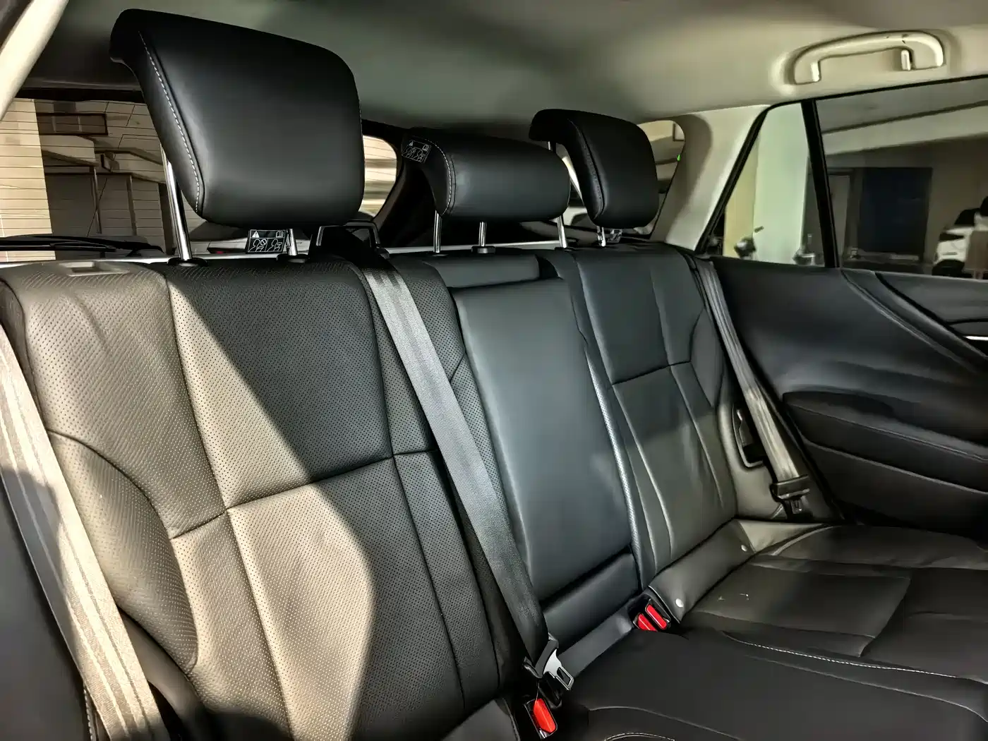 SUBARU OUTBACK