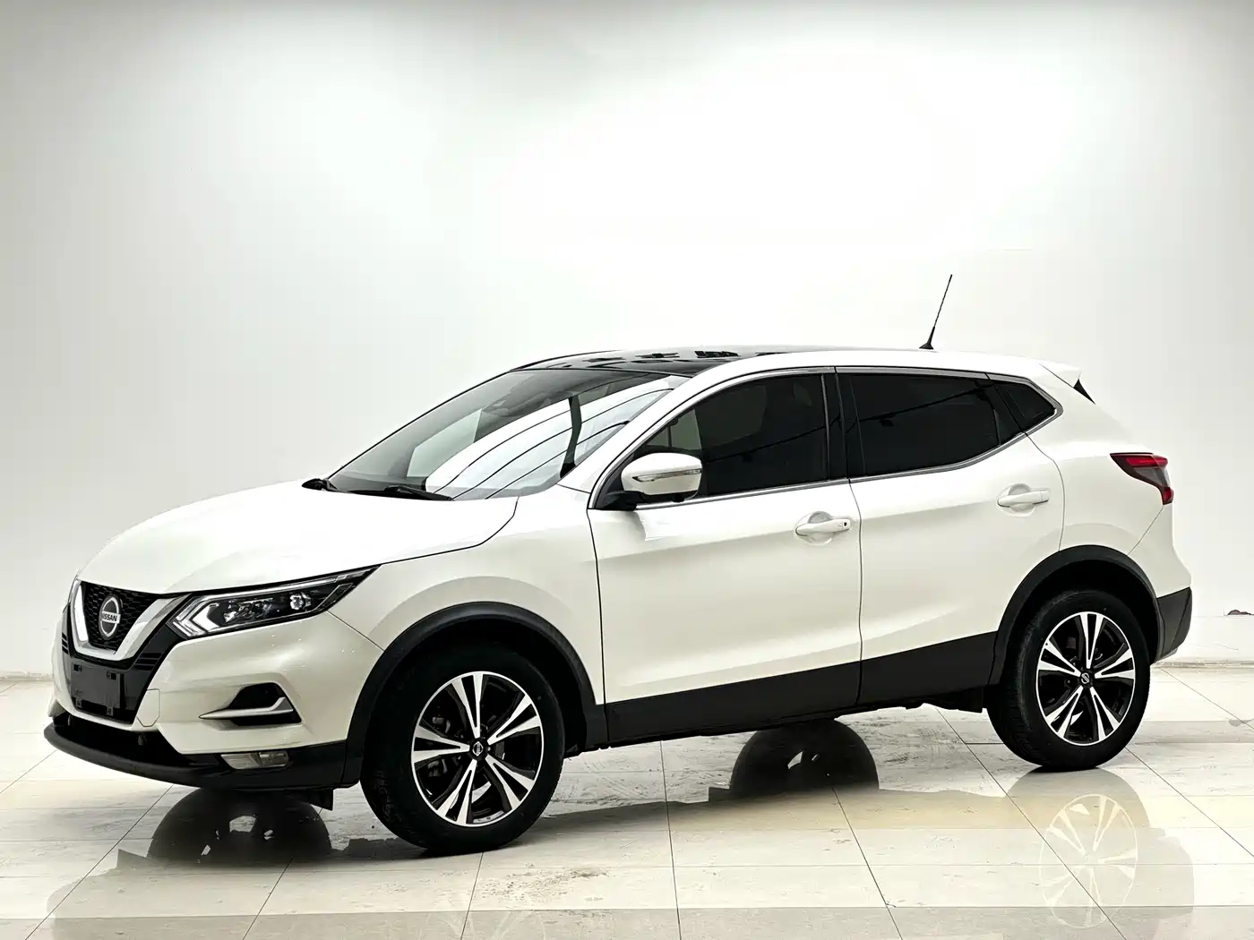 Nissan Qashqai 2021 2.0L CVT Luxury Pilot Version