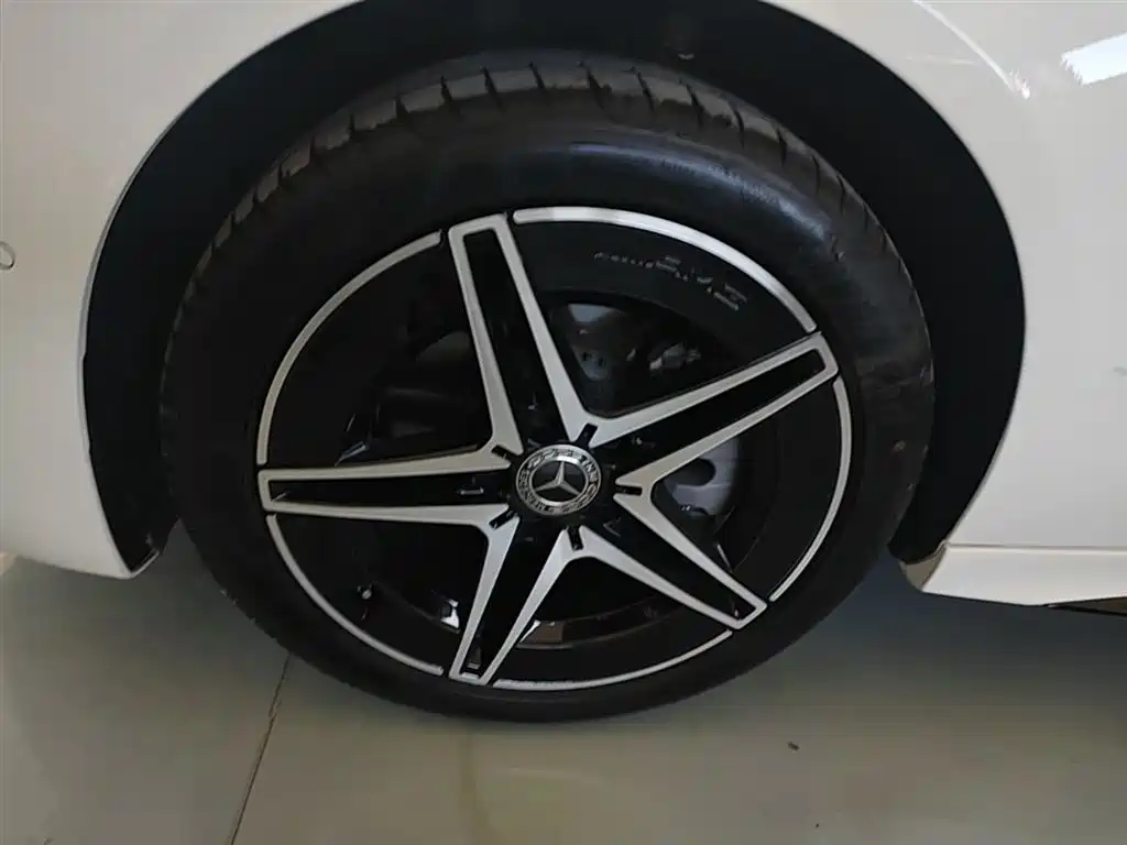 Mercedes-Benz C-Class 2025 C 260 L Night Sport Edition фото 23