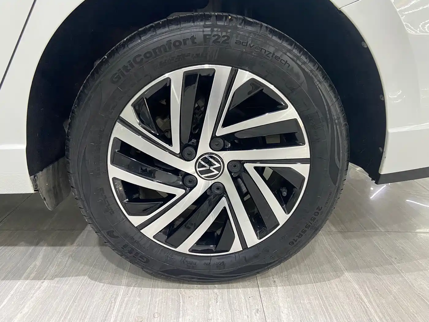 Volkswagen Lavida 2023 280TSI DSG Starlight Comfort Edition фото 10