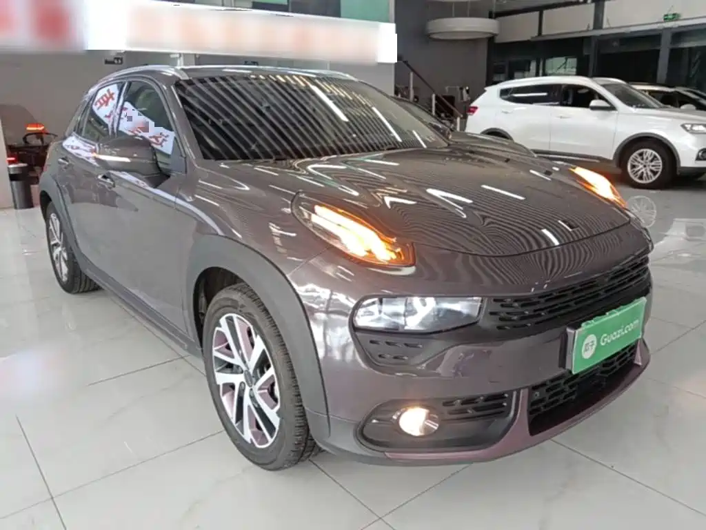 2021 Lynk & Co 02