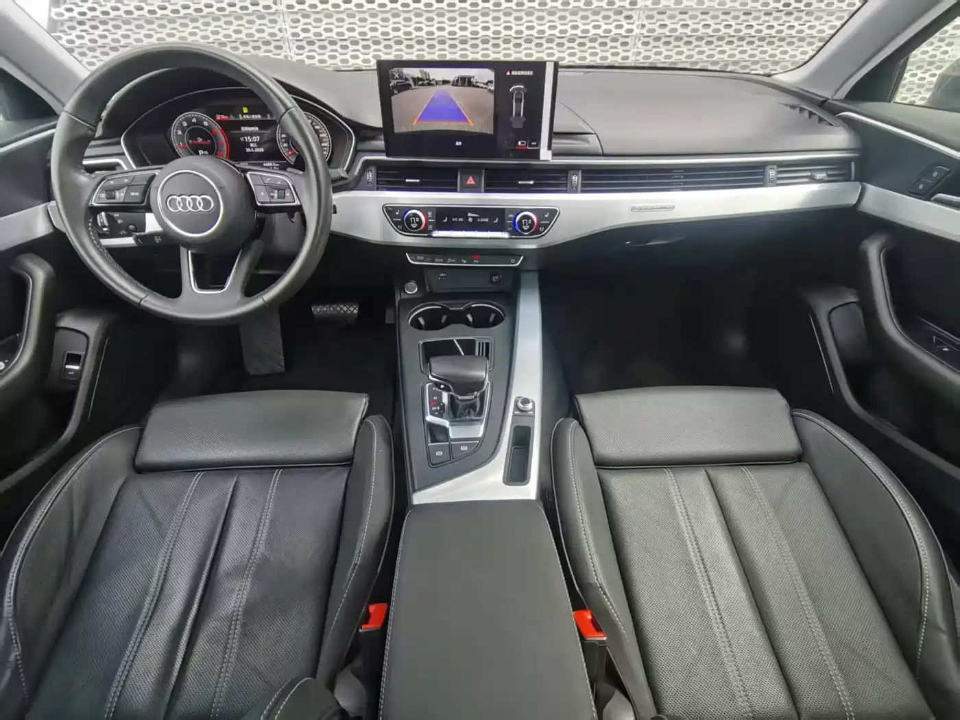 Audi A4L 2020 40 TFSI quattro Luxury Dynamic фото 6