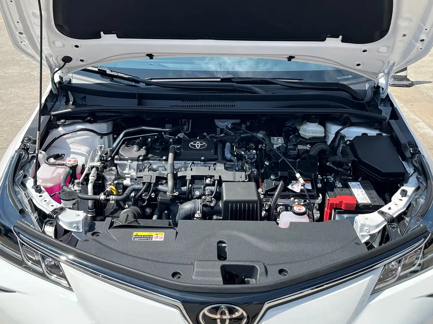 Toyota Corolla 2024 Model 1.8L Smart Hybrid Elite Edition фото 11