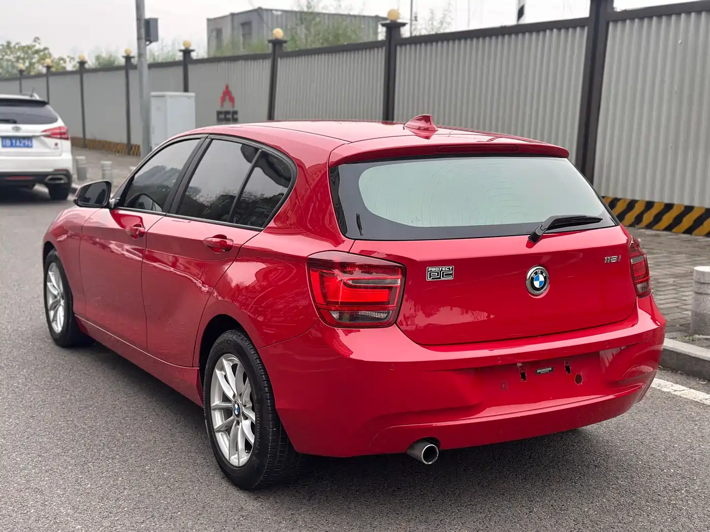 BMW 1 Series (Import) 2012 118i Sport фото 14