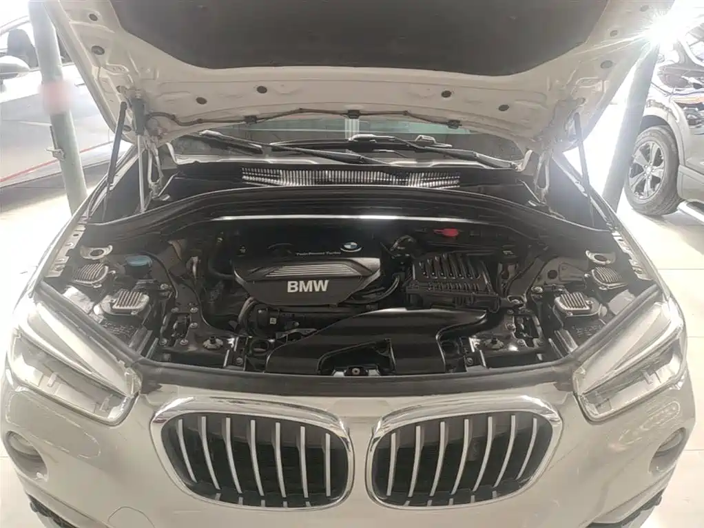BMW X1 2016 sDrive18Li Luxury Model фото 20