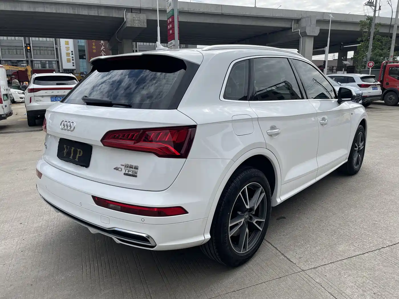 Audi Q5L 2020 Facelift 40 TFSI Honor Fashion фото 23