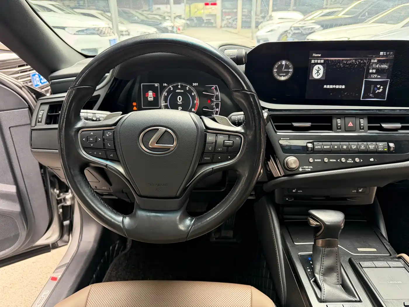Lexus ES 2021 200 Excellence Edition фото 16