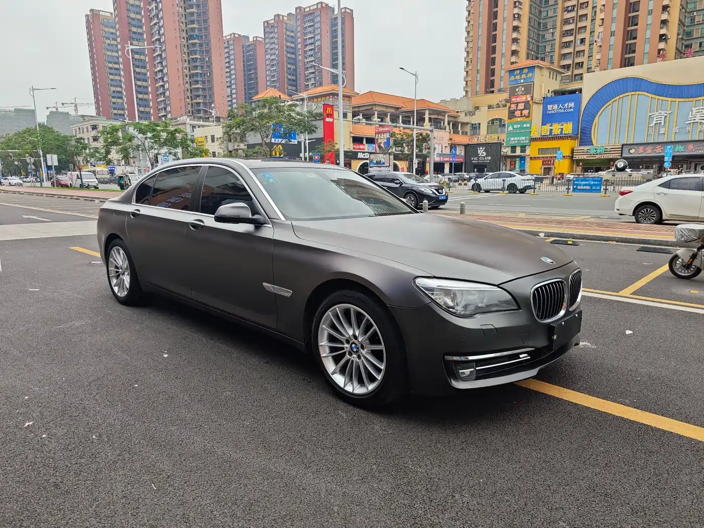 BMW 7 Series 2014 730Li Premium фото 3