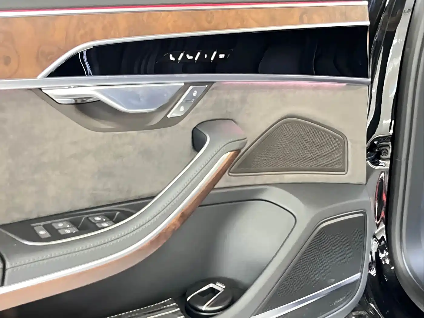 Audi A8 2018 A8L 55 TFSI quattro Luxury фото 3