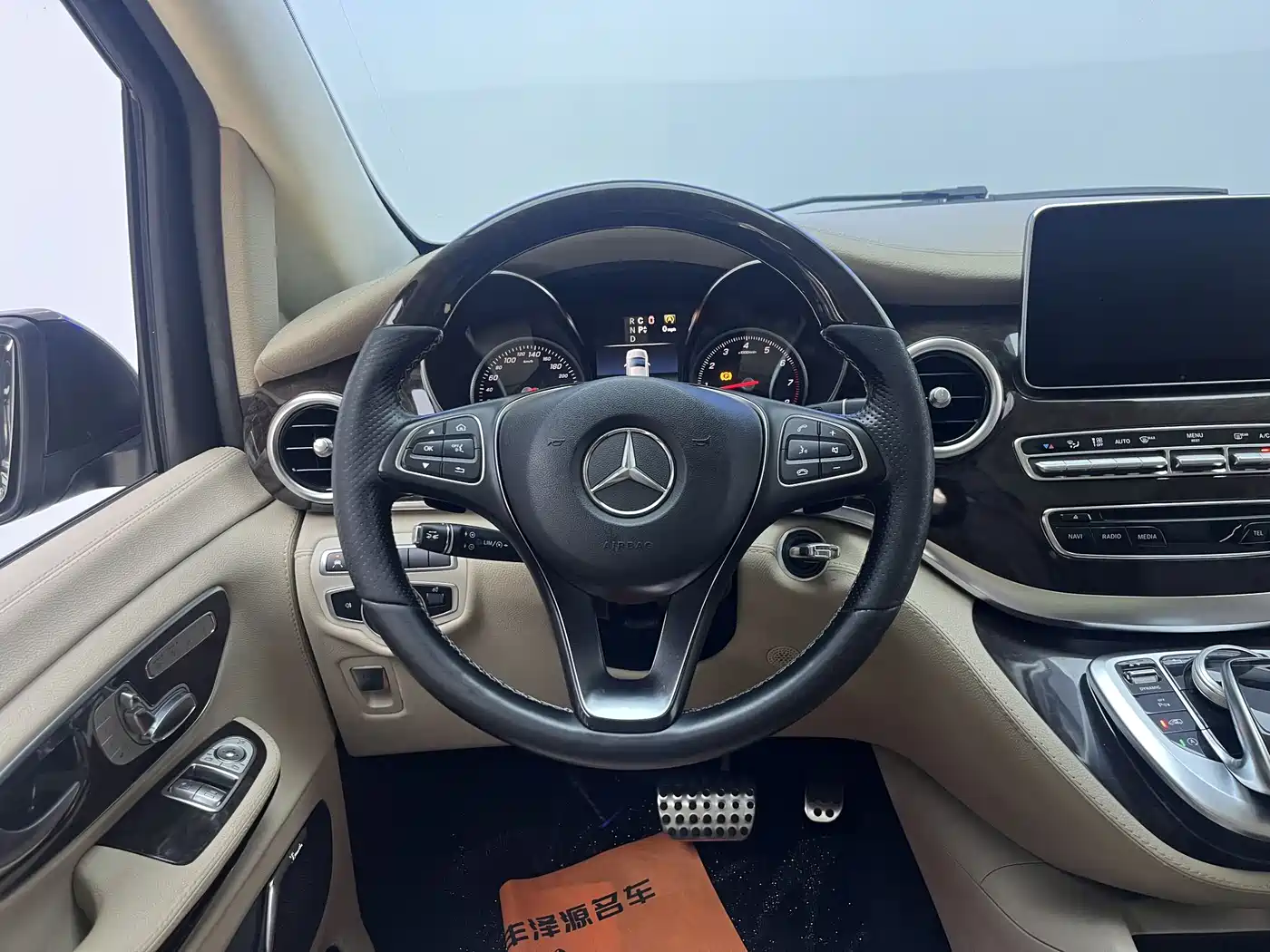 Mercedes-Benz V-Class 2018 V 260 L Premium Long Version China V фото 9