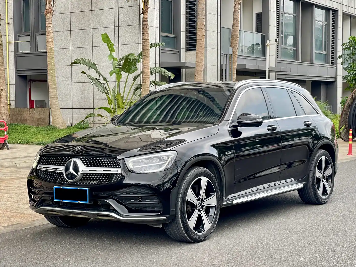 MERCEDES-BENZ GLC