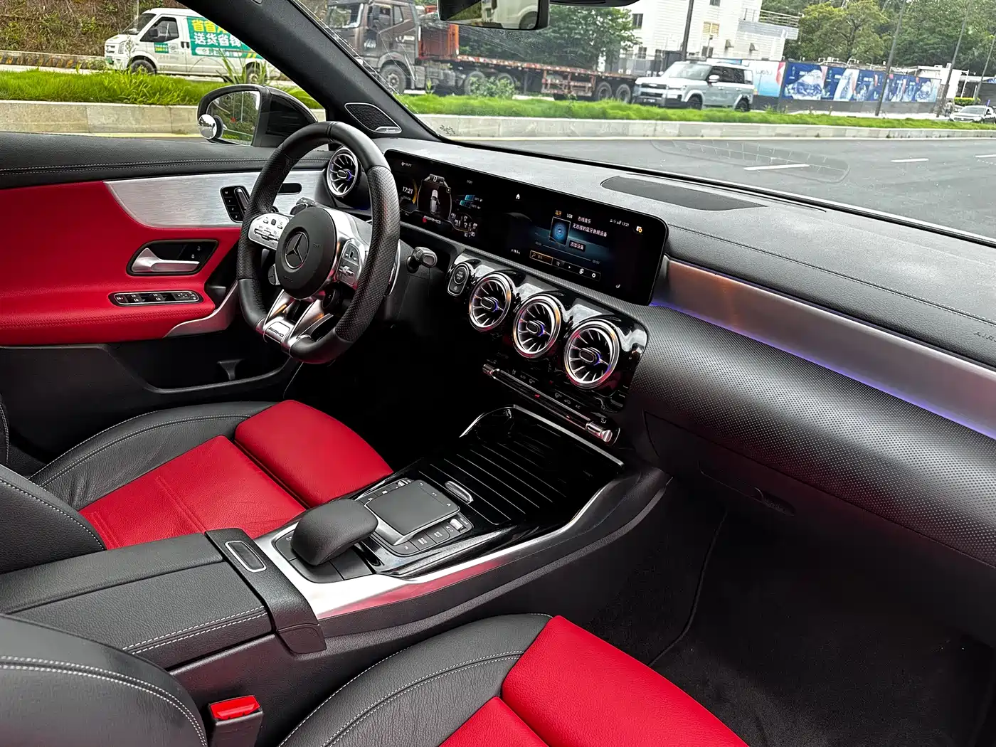 Mercedes-Benz A-Class AMG (Import) 2022 AMG A 35 4MATIC фото 6