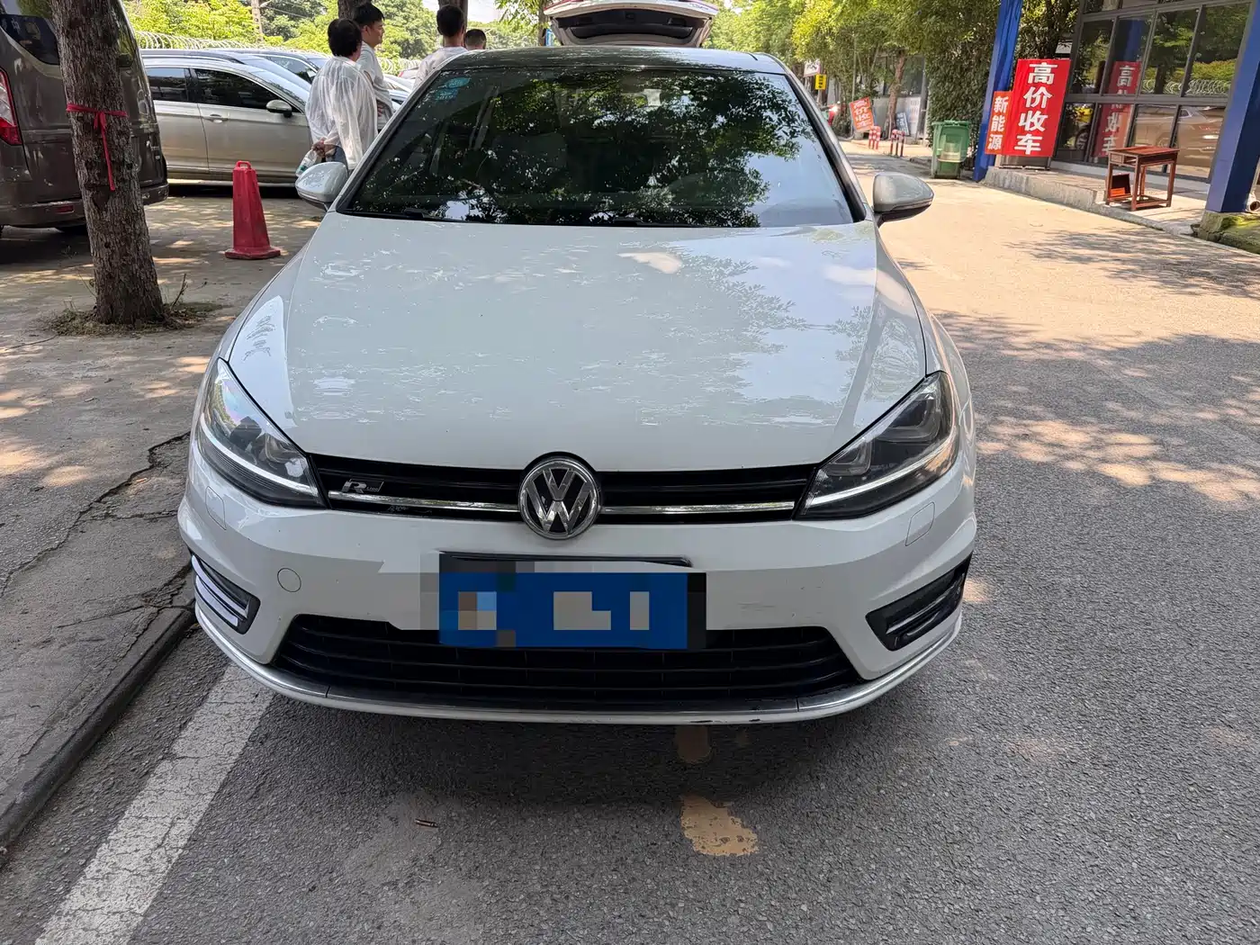Volkswagen Golf 2017 280TSI Auto R-Line Millionth Anniversary Edition фото 2