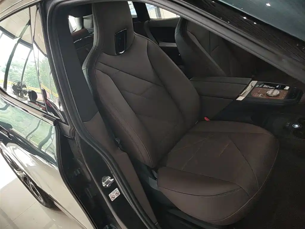 BMW iX 2022 xDrive40 фото 25