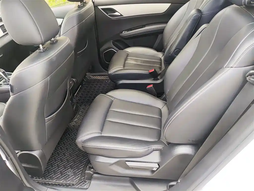 BYD Song MAX 2021 Upgrade 1.5T Automatic Premium Edition 6-Seater фото 17