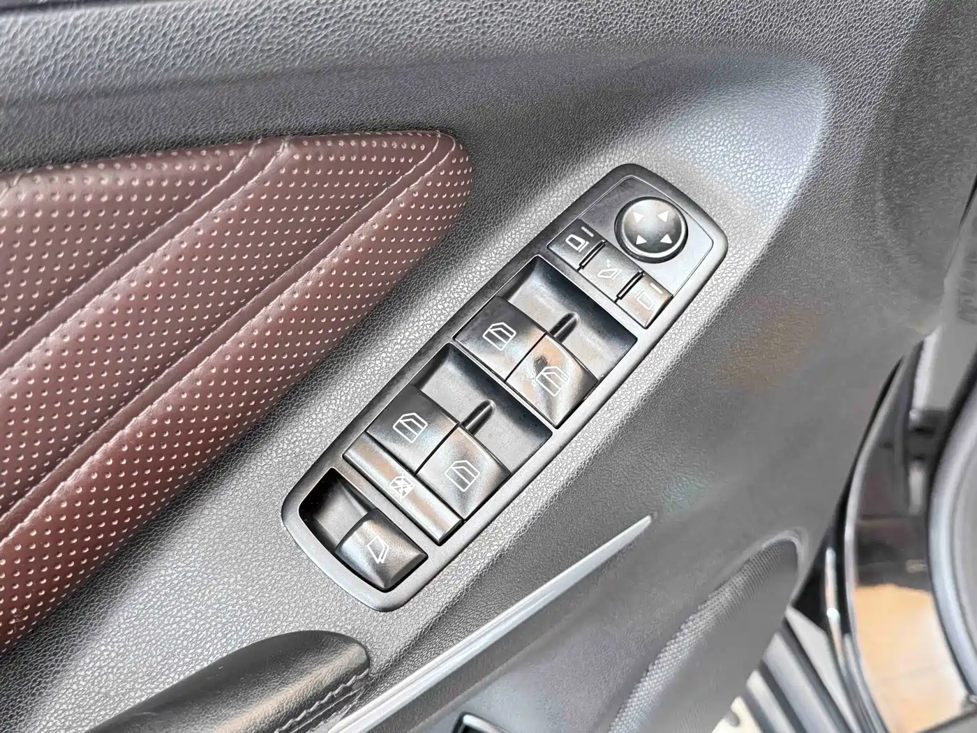 Mercedes-Benz GL-Class 2011 GL 450 Prestige Grand Edition фото 18
