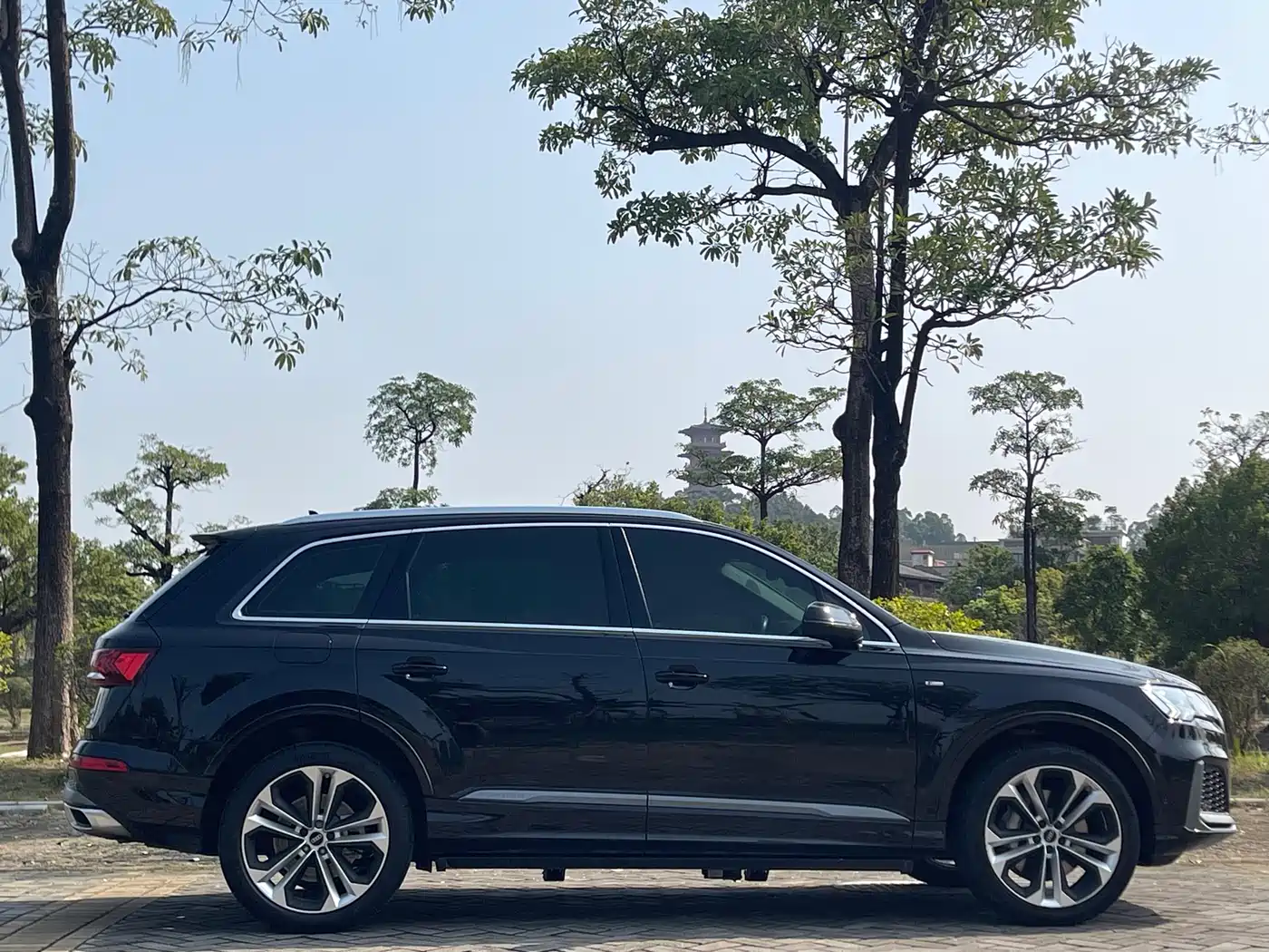 Audi Q7 2021 55 TFSI quattro S line Premium фото 23