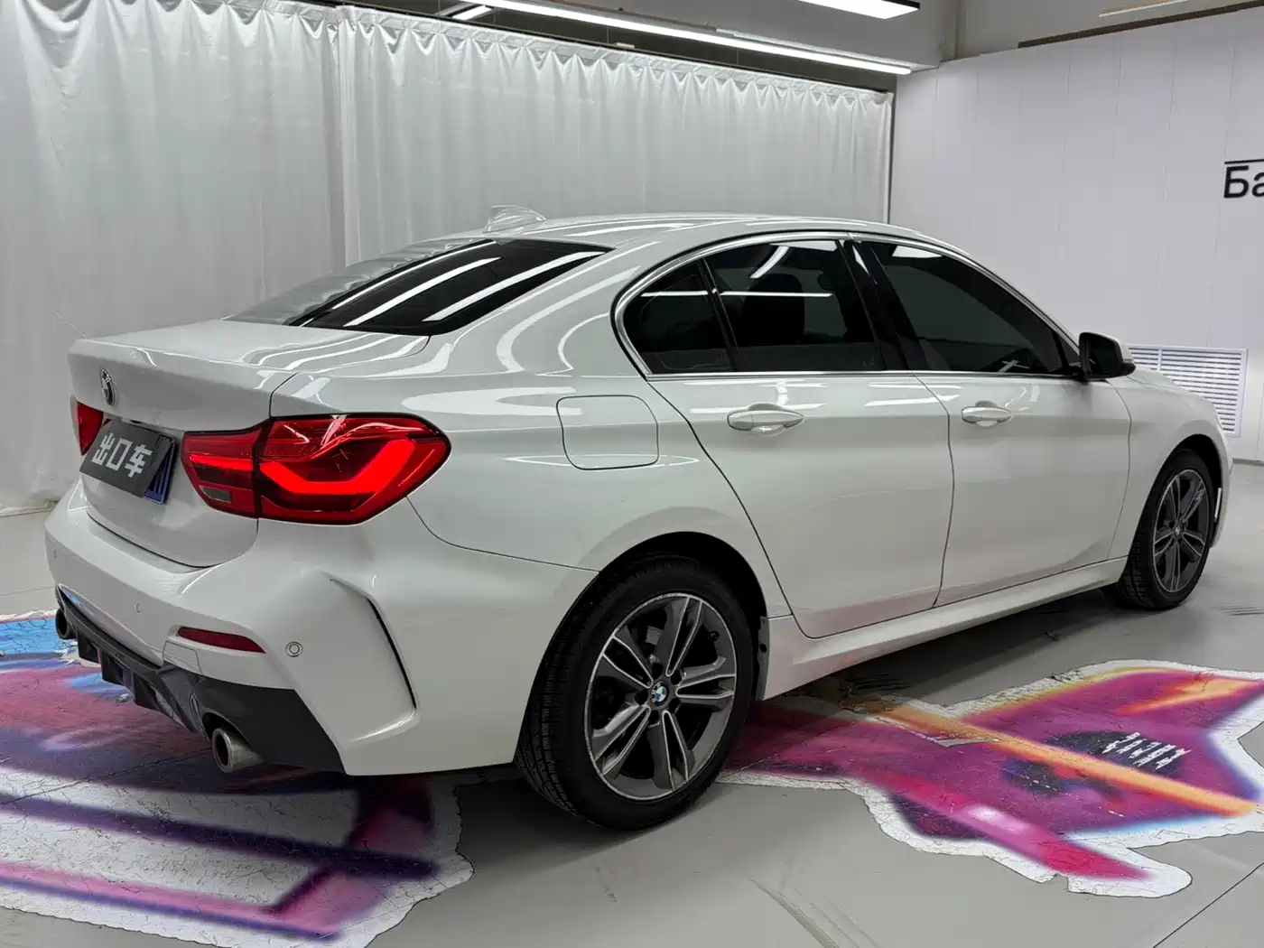 BMW 1 Series 2023 120i M Sport фото 6