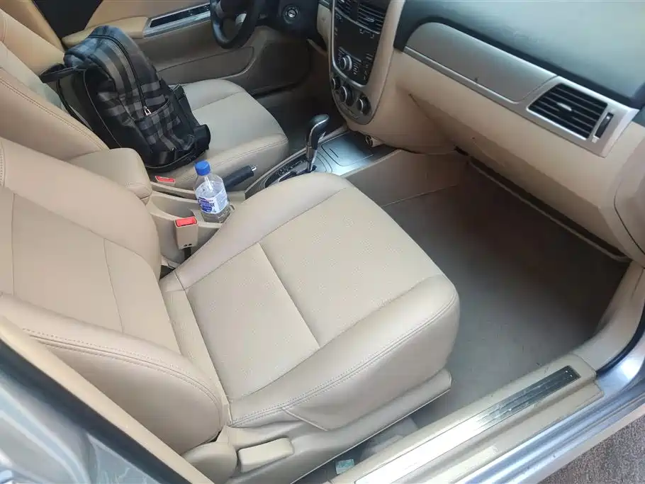Buick Excelle 2013 1.5L Automatic Classic фото 8