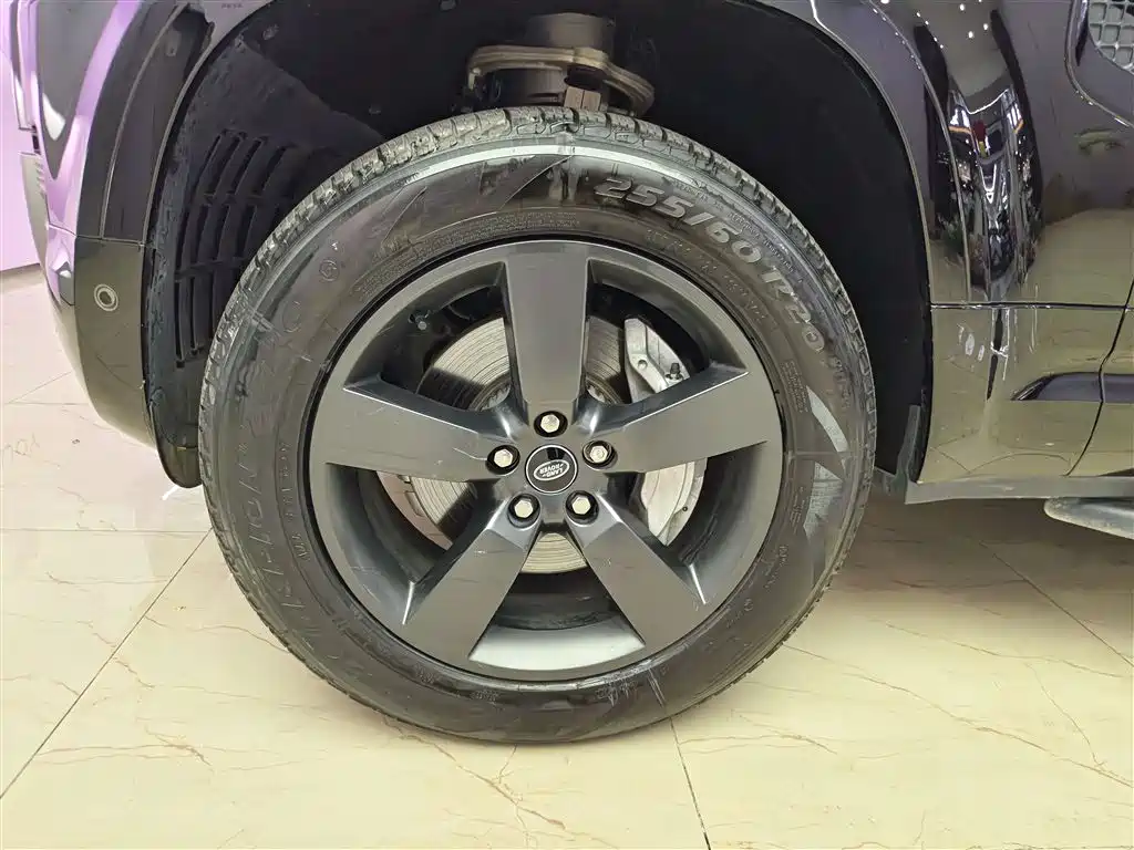 Land Rover Defender 2024 110 3.0T P400 X-DYNAMIC HSE фото 8