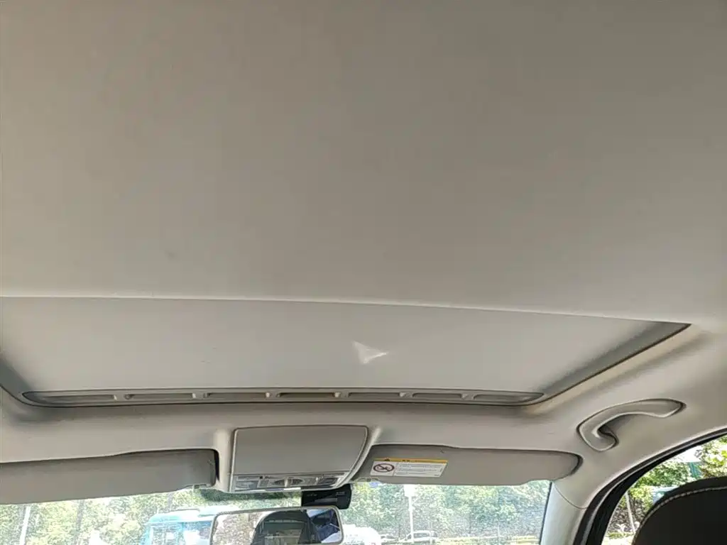 Volkswagen Gran Lavida 2014 1.6L Auto фото 18