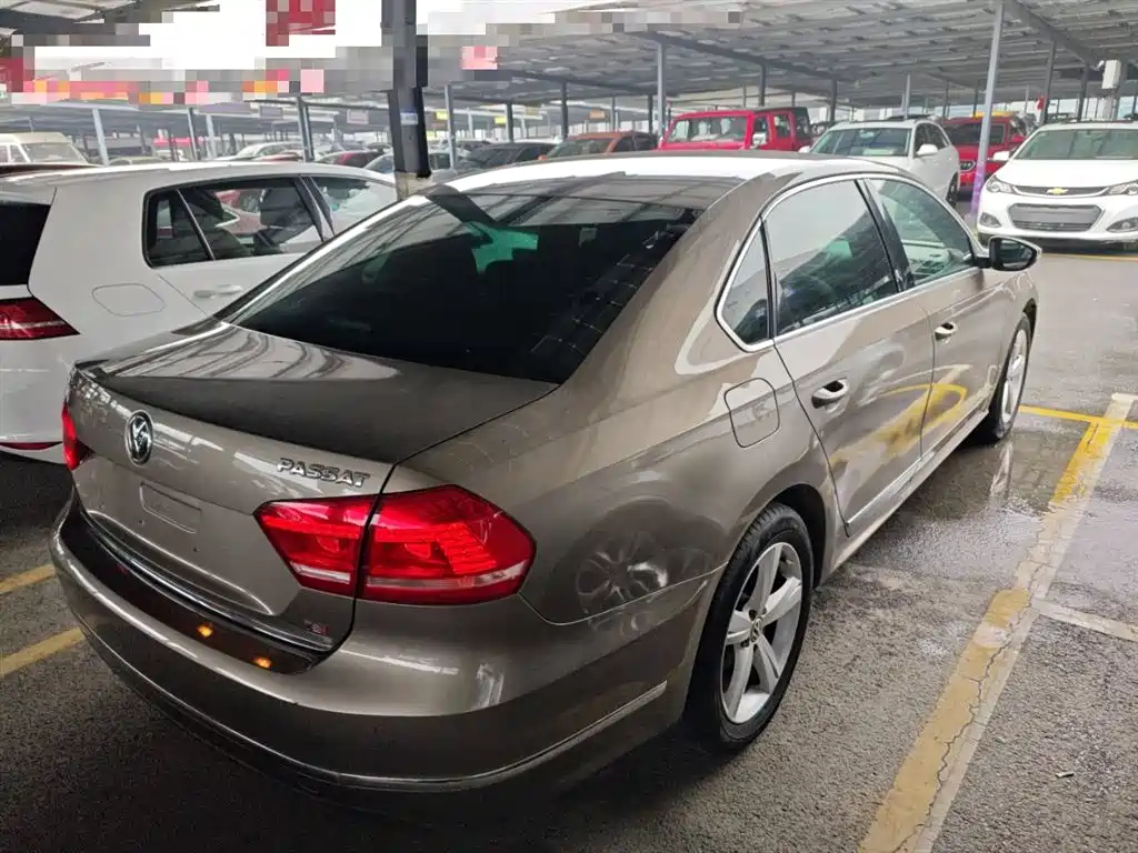 Volkswagen Passat 2015 1.8TSI DSG Prestige Edition фото 7