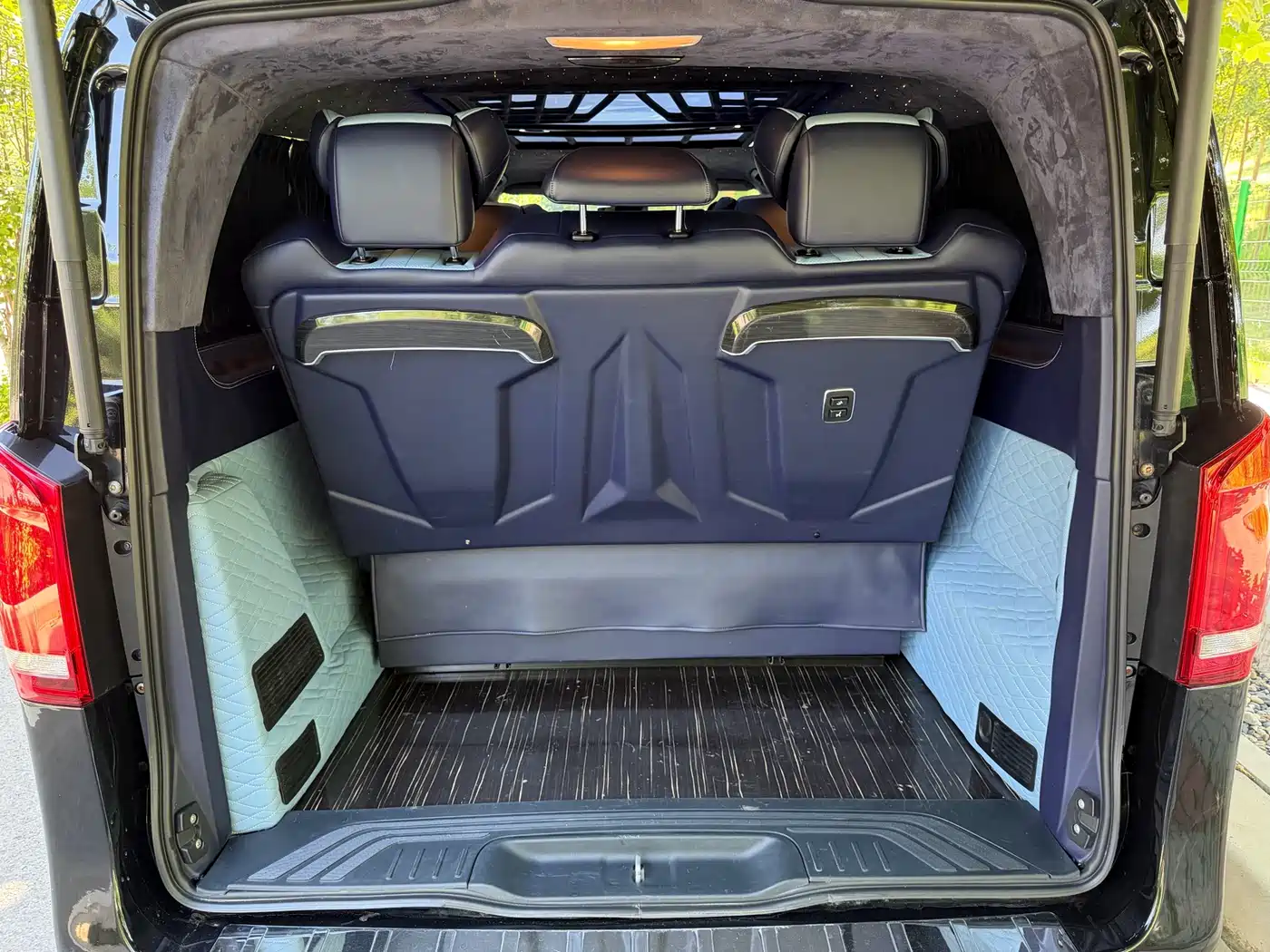 Mercedes-Benz Vito 2021 2.0T Business Edition 7-seater фото 21
