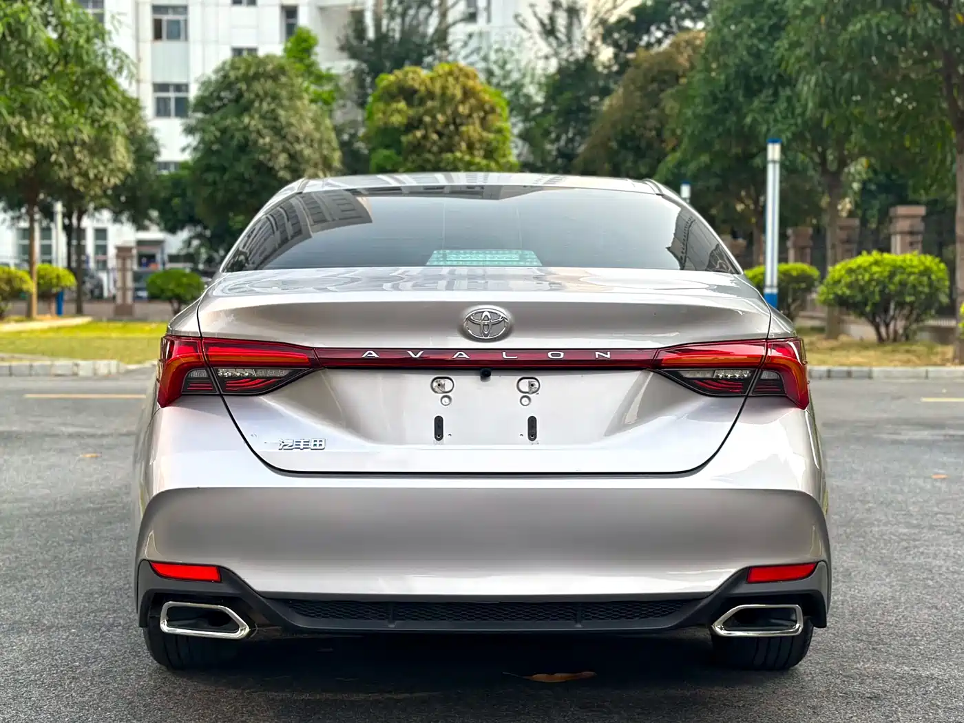 Toyota Avalon 2022 2.0L Progressive Edition фото 6