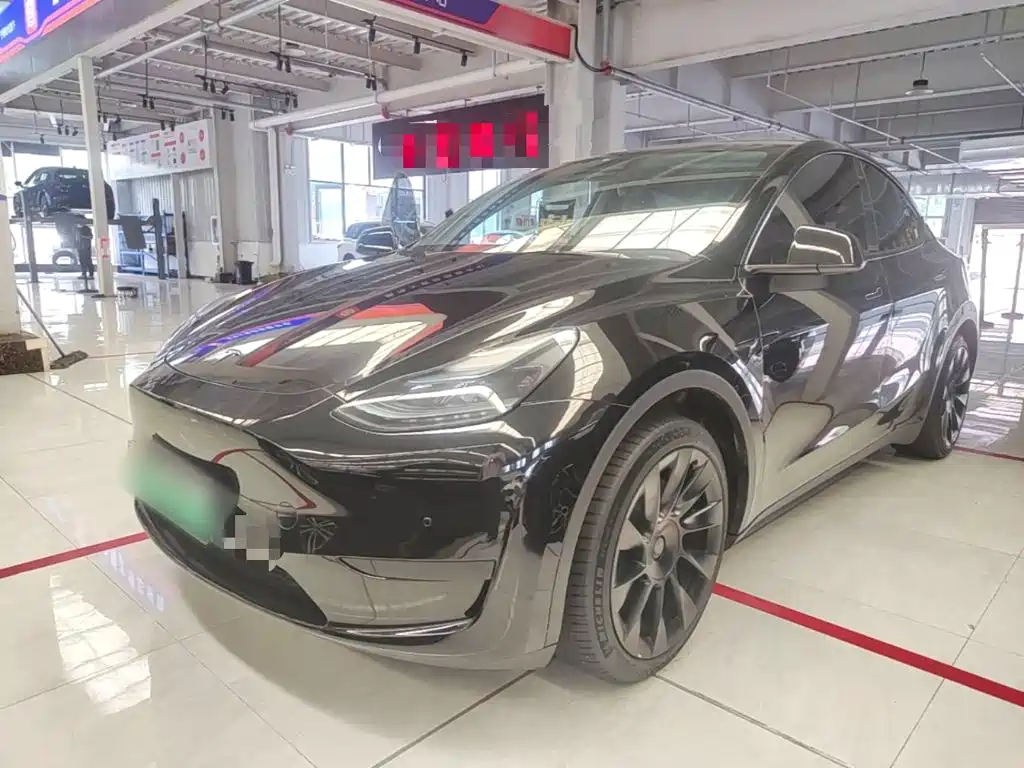 Tesla Model Y 2022