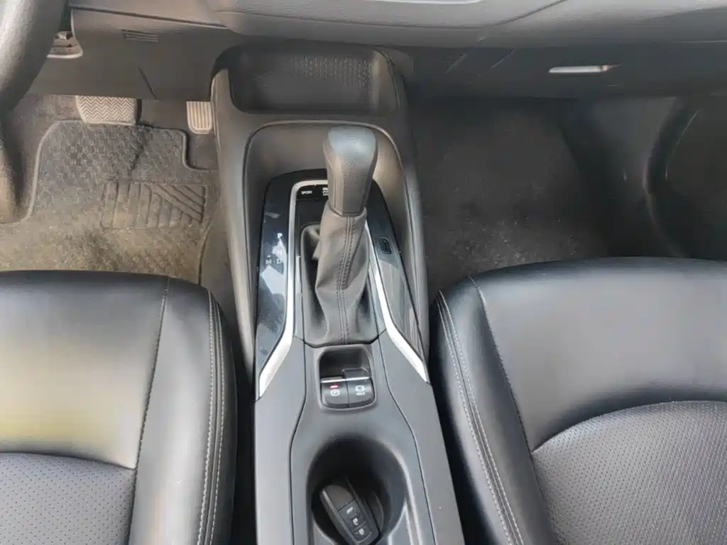 Photo 14 - Toyota Corolla