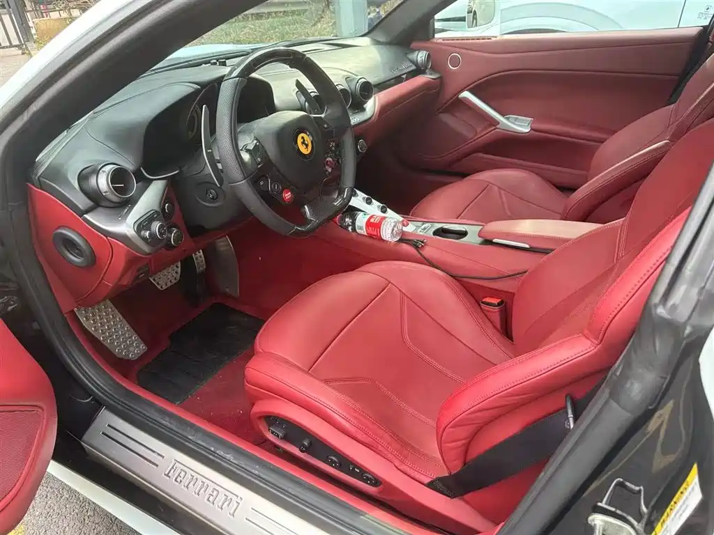 Ferrari F12berlinetta 2013 6.3L Standard фото 3