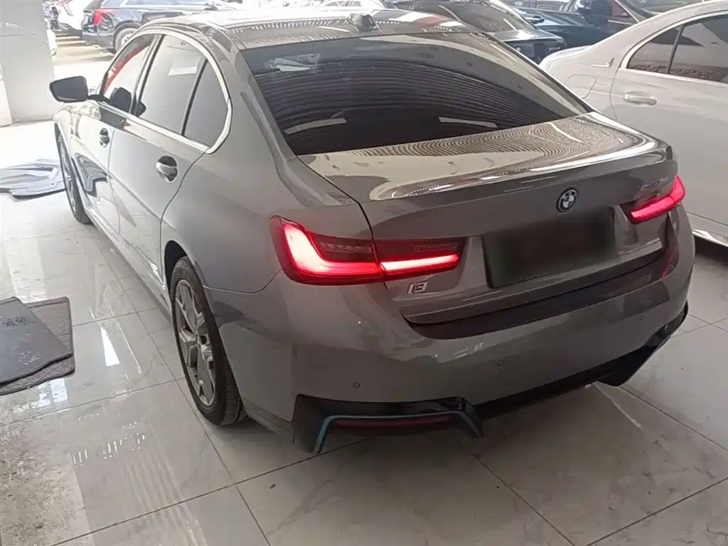 BMW i3 2022 eDrive 35 L фото 5