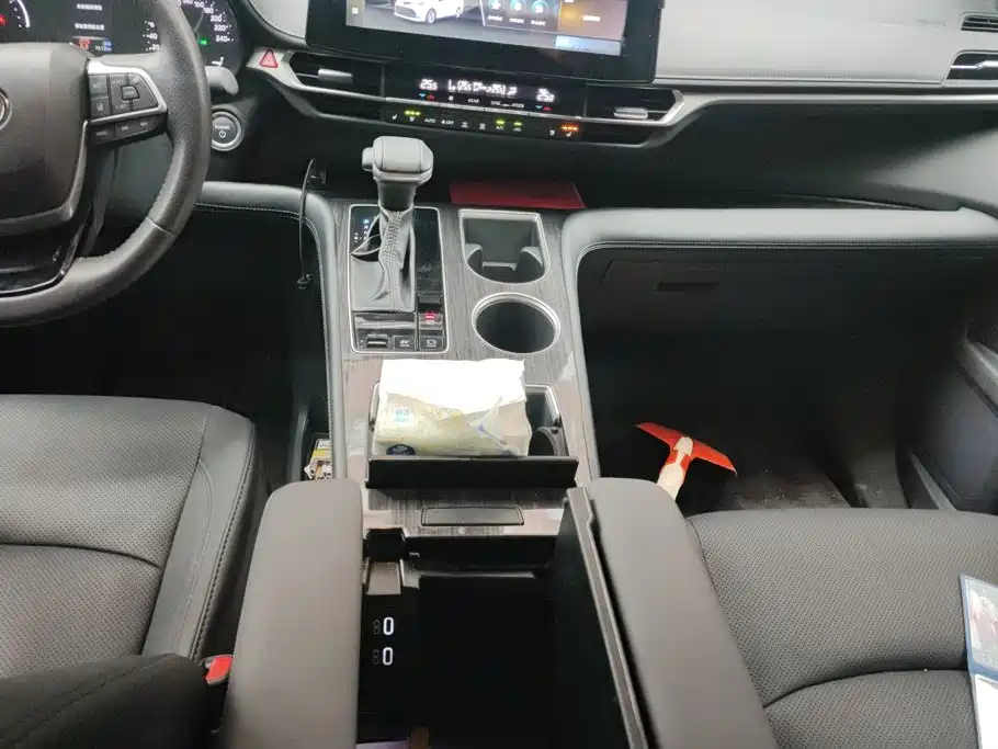 Toyota Sienna 2026 2026 2.5L Hybrid FWD Exclusive Premium Edition