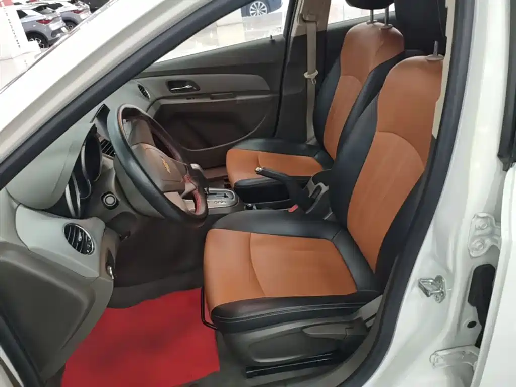 Chevrolet Cruze 2015 1.5L Classic SE AT фото 15
