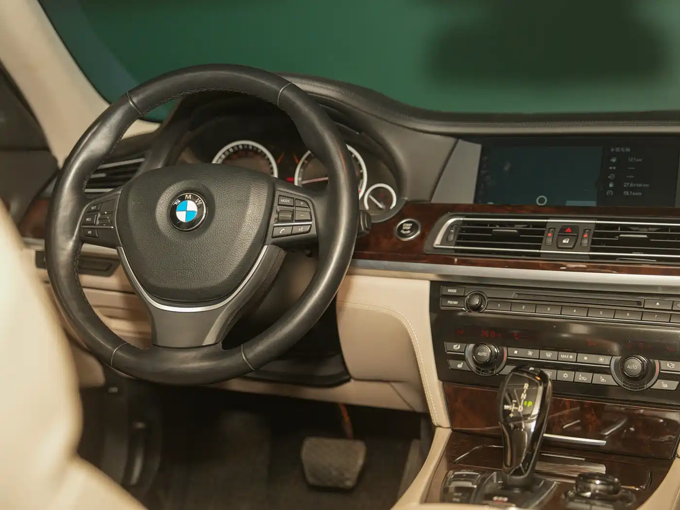 BMW 7 Series 2012 760Li 25th Anniversary Limited Edition фото 9