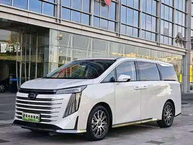 Trumpchi E9