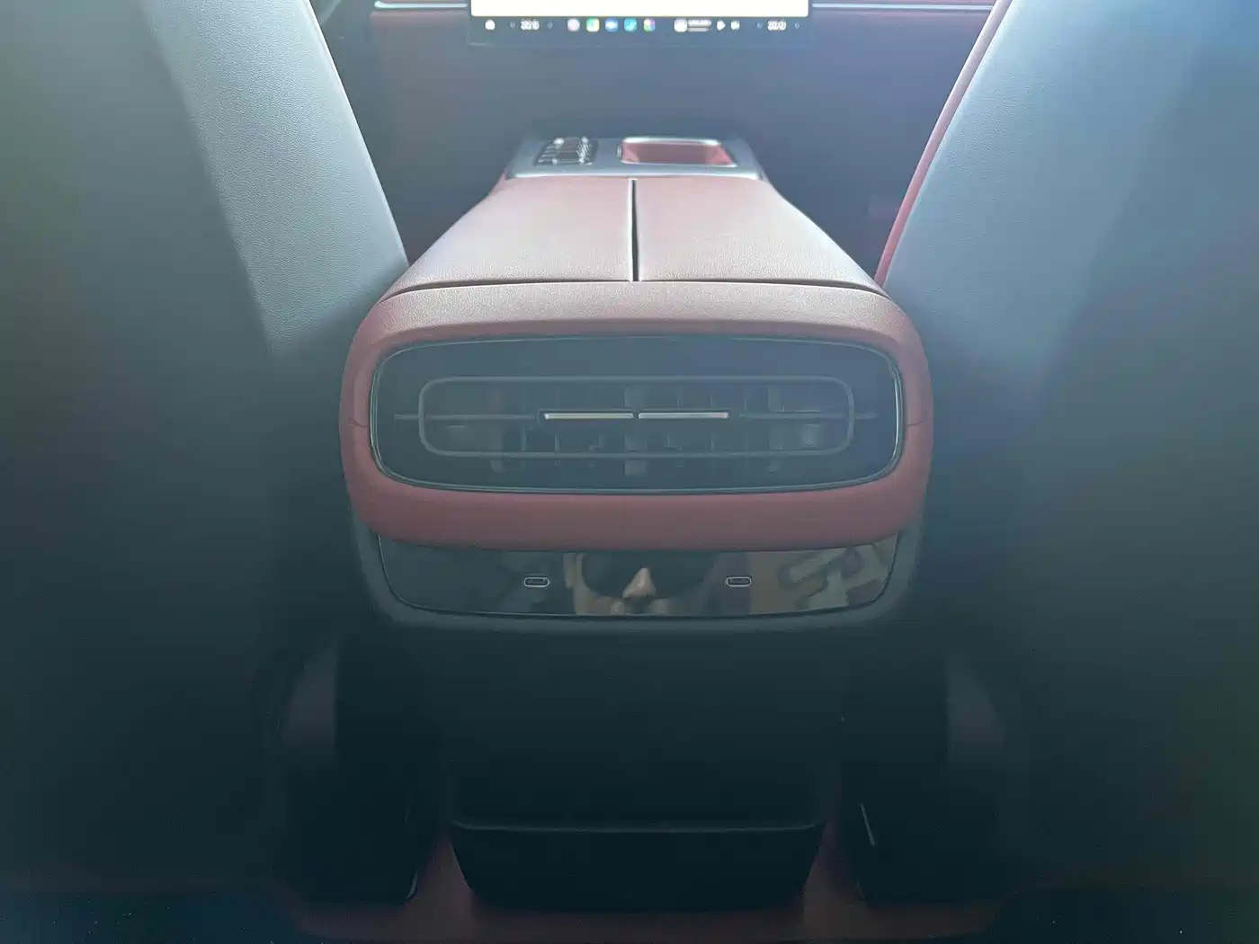 Xiaomi Auto Xiaomi SU7 2024 AWD Extended Range Advanced Smart Driving Max Edition фото 12