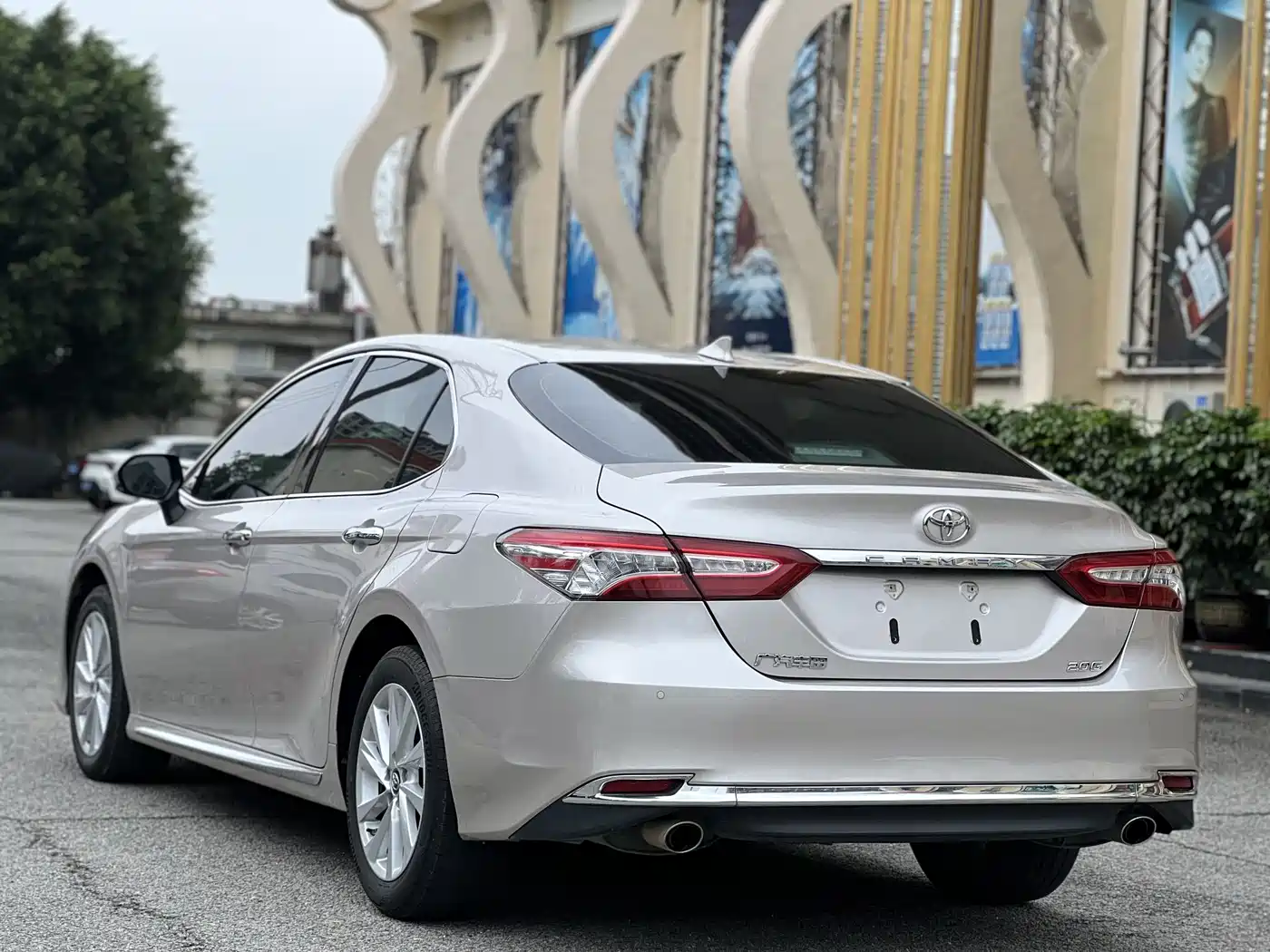 Toyota Camry 2023 2.0G Luxury Edition фото 14