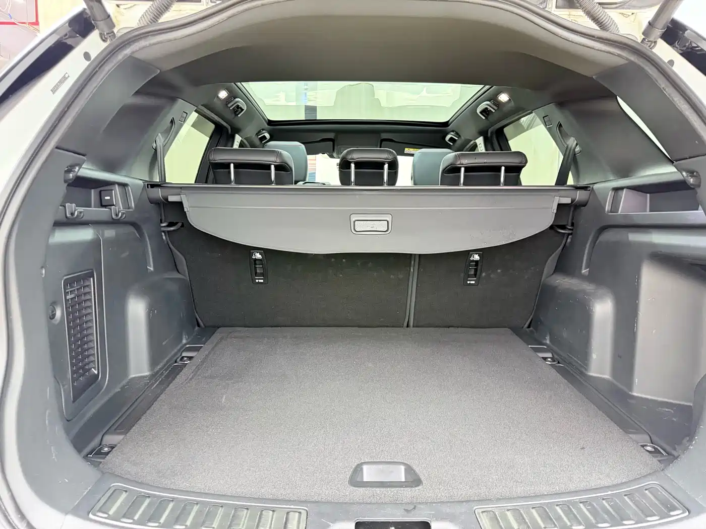 Land Rover Discovery Sport 2020 249PS R-Dynamic Performance фото 14