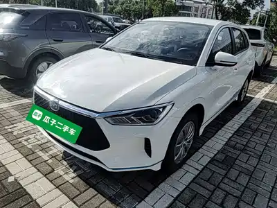 BYD e2