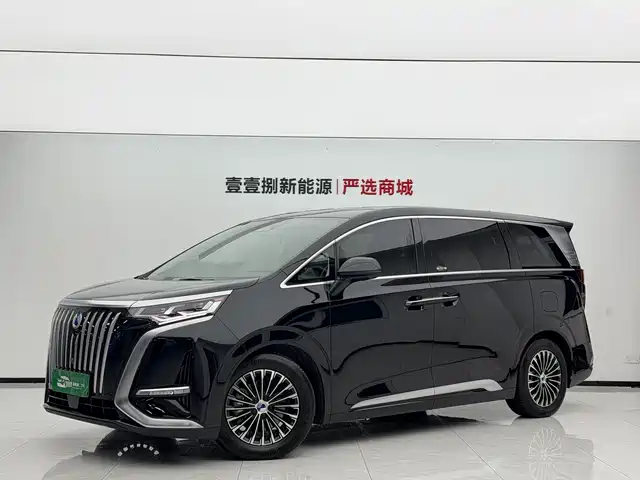 Denza D9 EV 620, Престиж