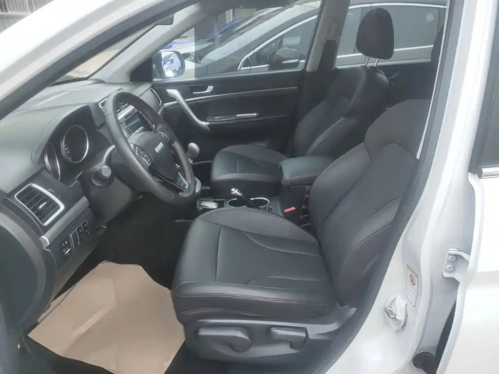 Фото 15 - Haval M6