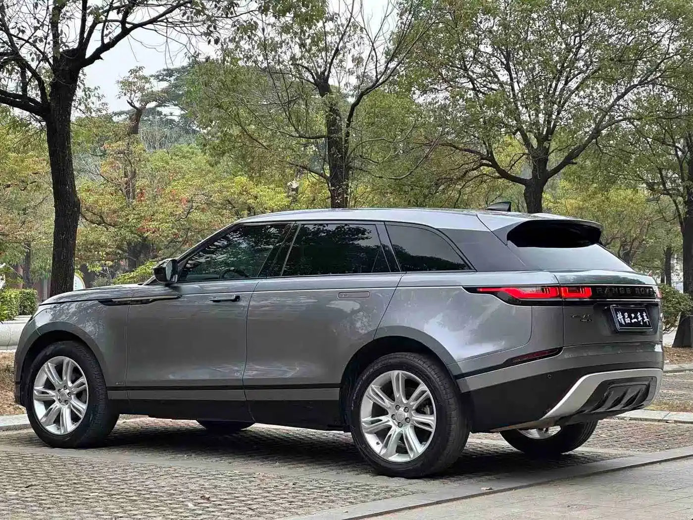 Land Rover Range Rover Velar 2020 P250 R-DYNAMIC S фото 8