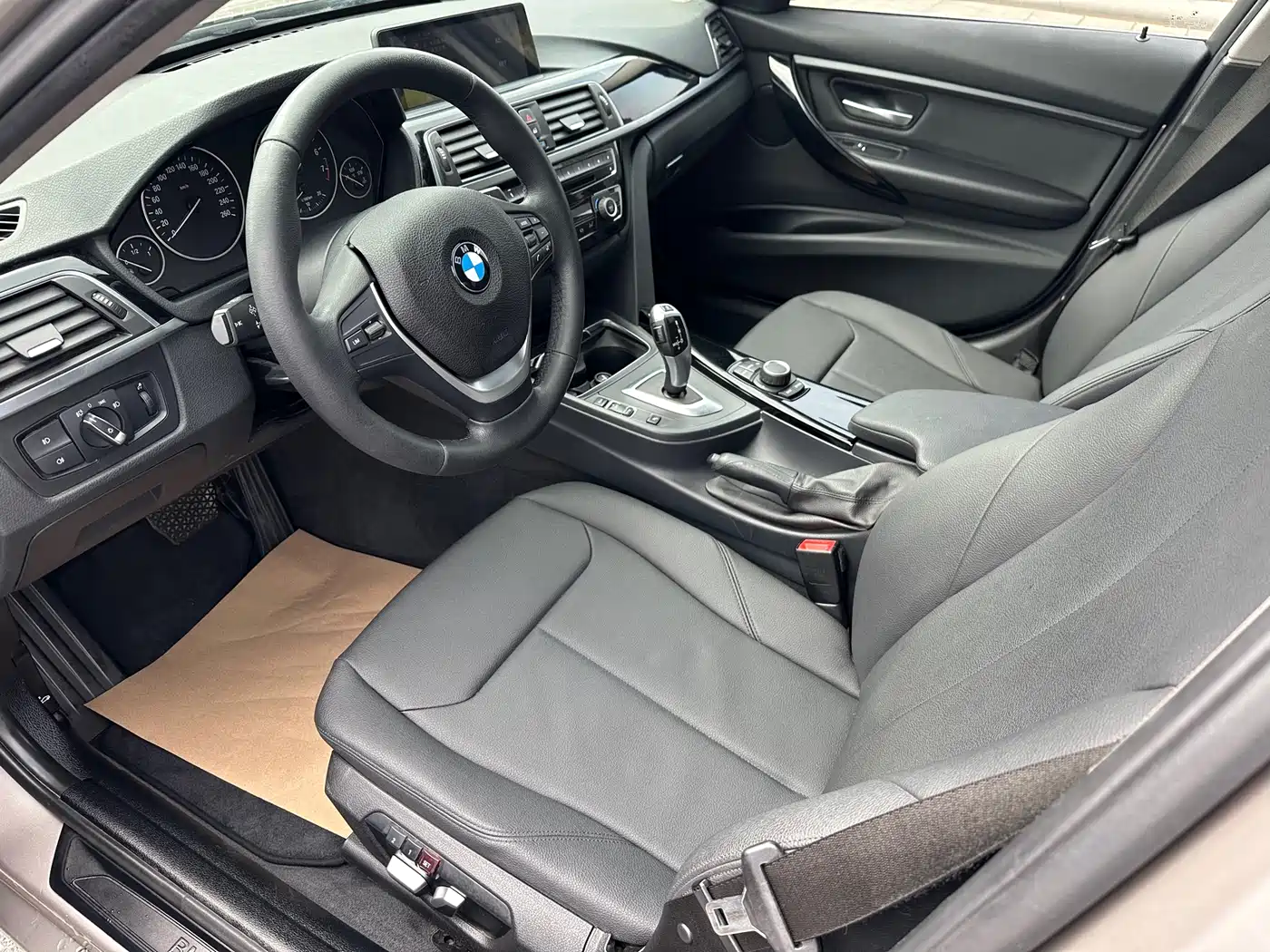 BMW 3 Series 2017 320Li Fashion фото 3